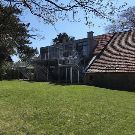 Traumkrone Ferienwohnungen - Wiesengruen Schortens Esterno foto